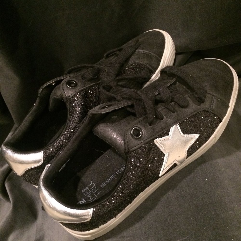 TIMEandTRU, Black Athletic Shoes